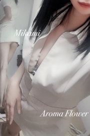三上-Mikami- (age:23)